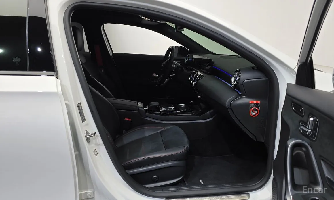 Фото 11 - Mercedes-Benz A-Class