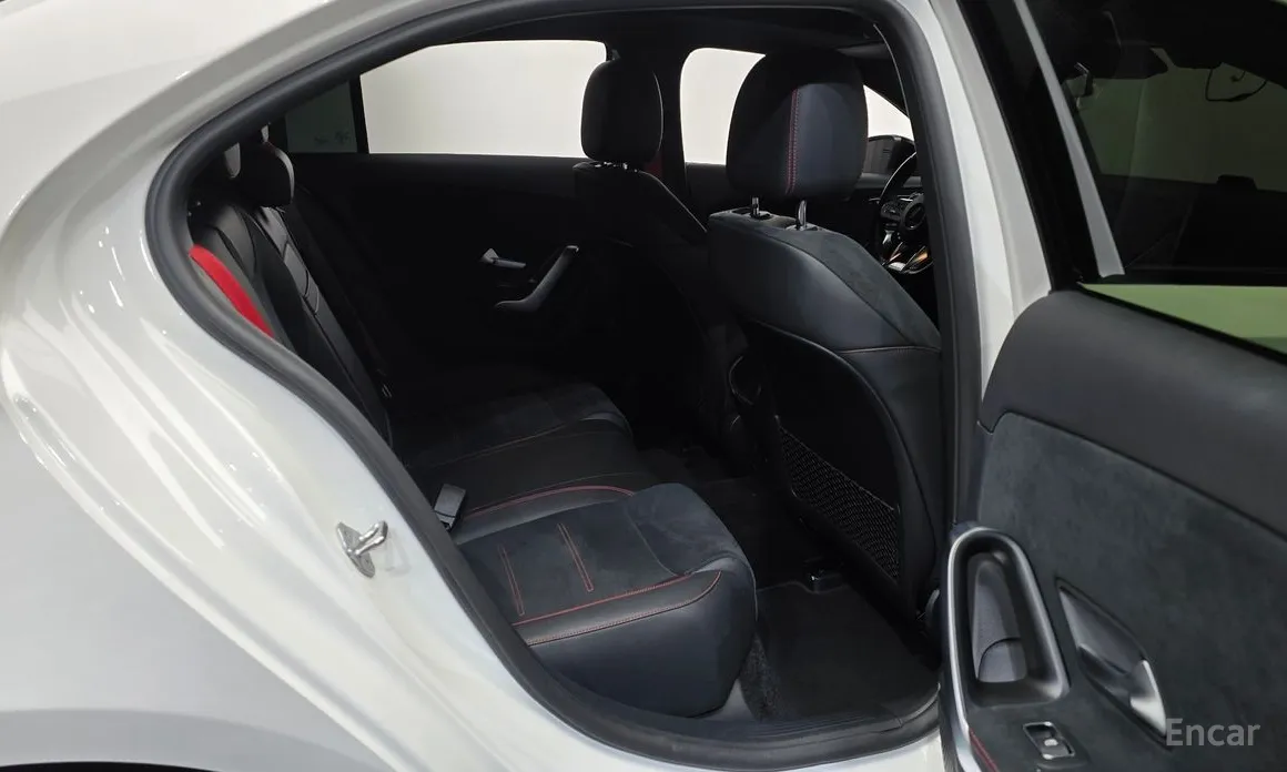 Фото 12 - Mercedes-Benz A-Class