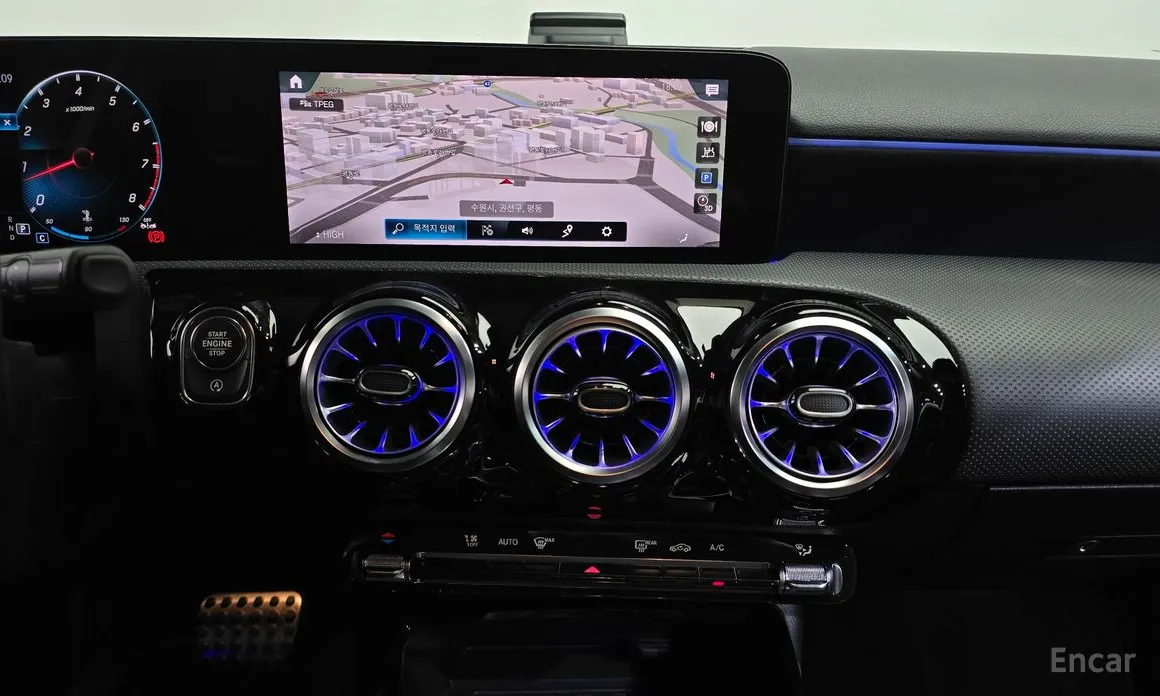 Фото 14 - Mercedes-Benz A-Class