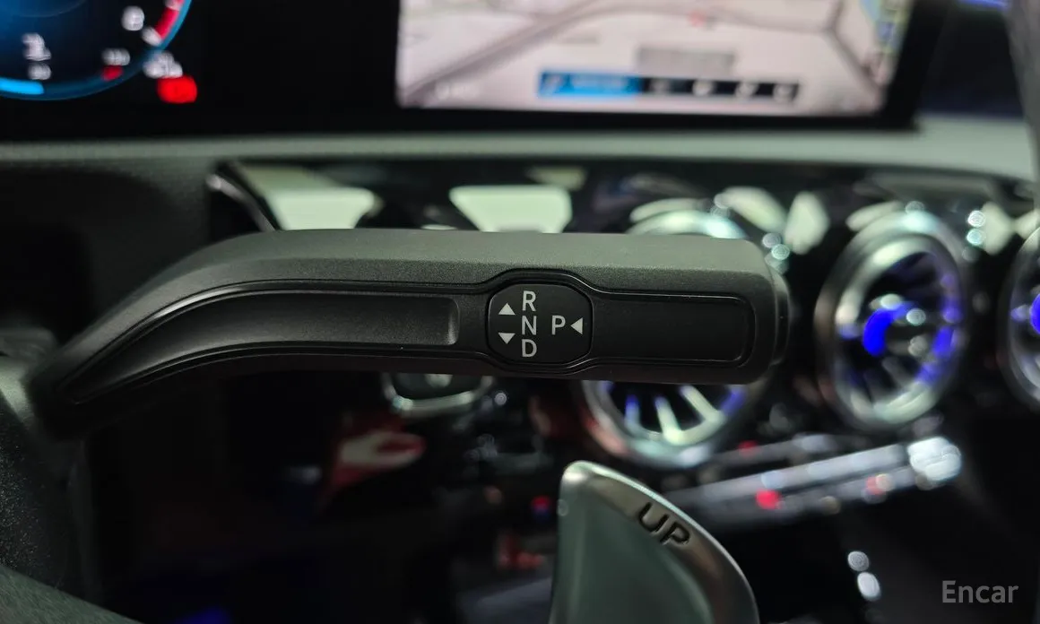 Фото 9 - Mercedes-Benz A-Class