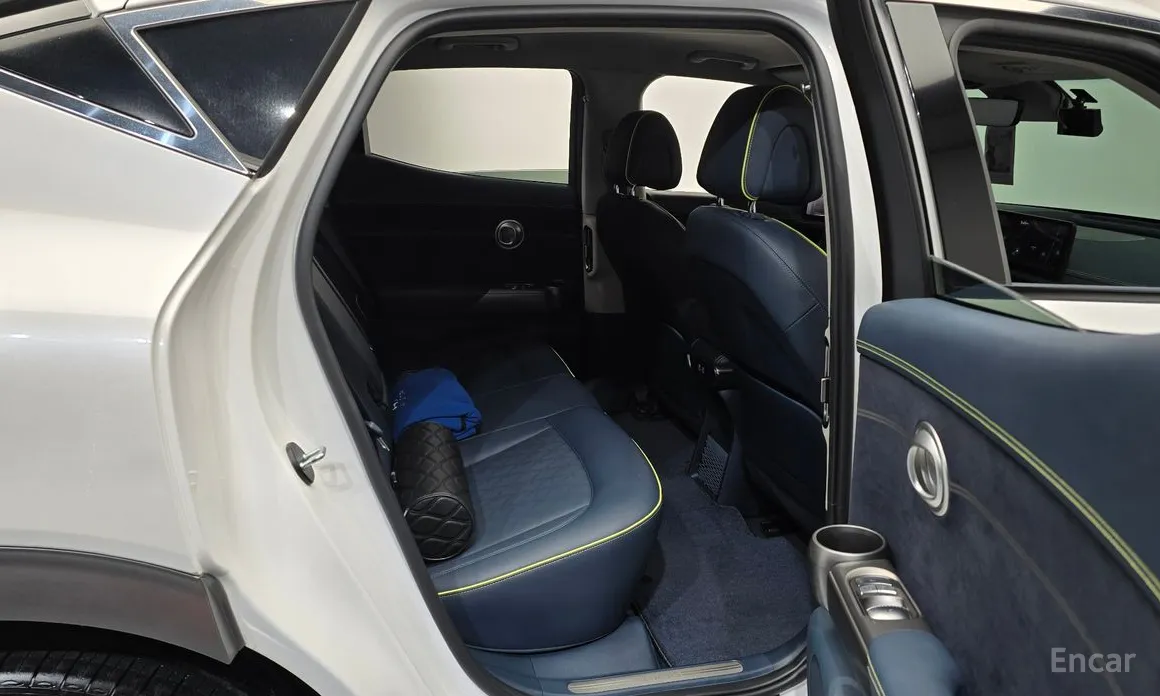 Фото 12 - Genesis GV60