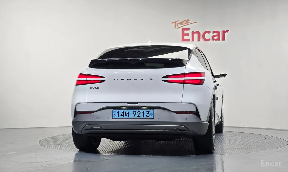 Фото 4 - Genesis GV60