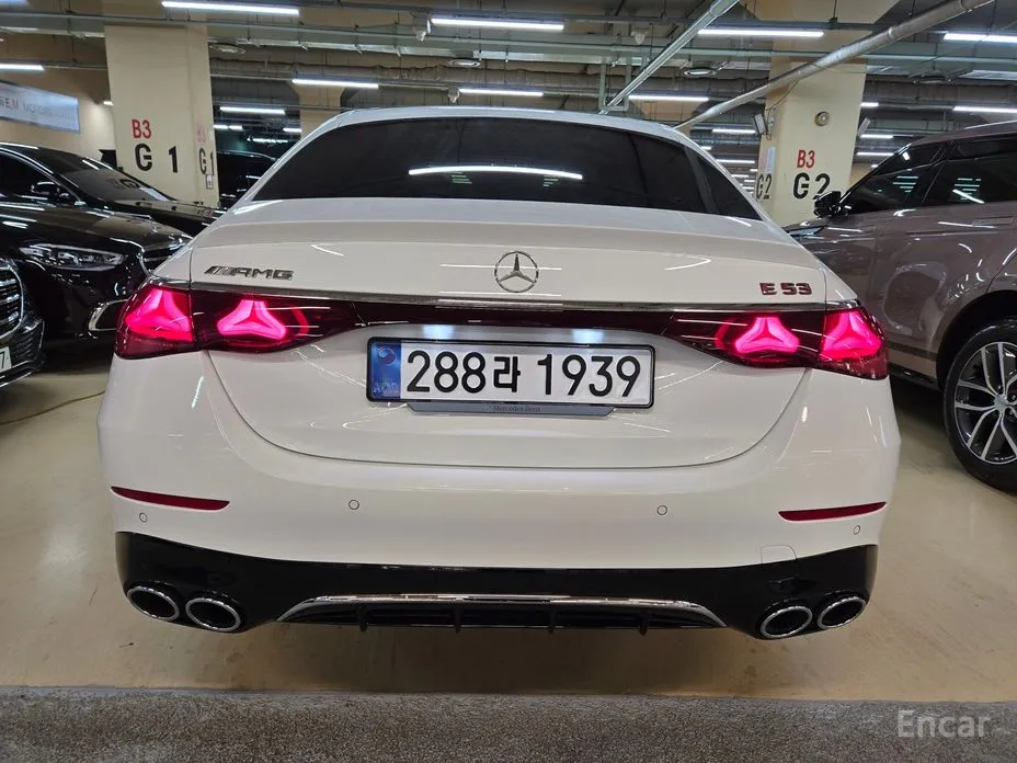 Фото 13 - Mercedes-Benz E-Class