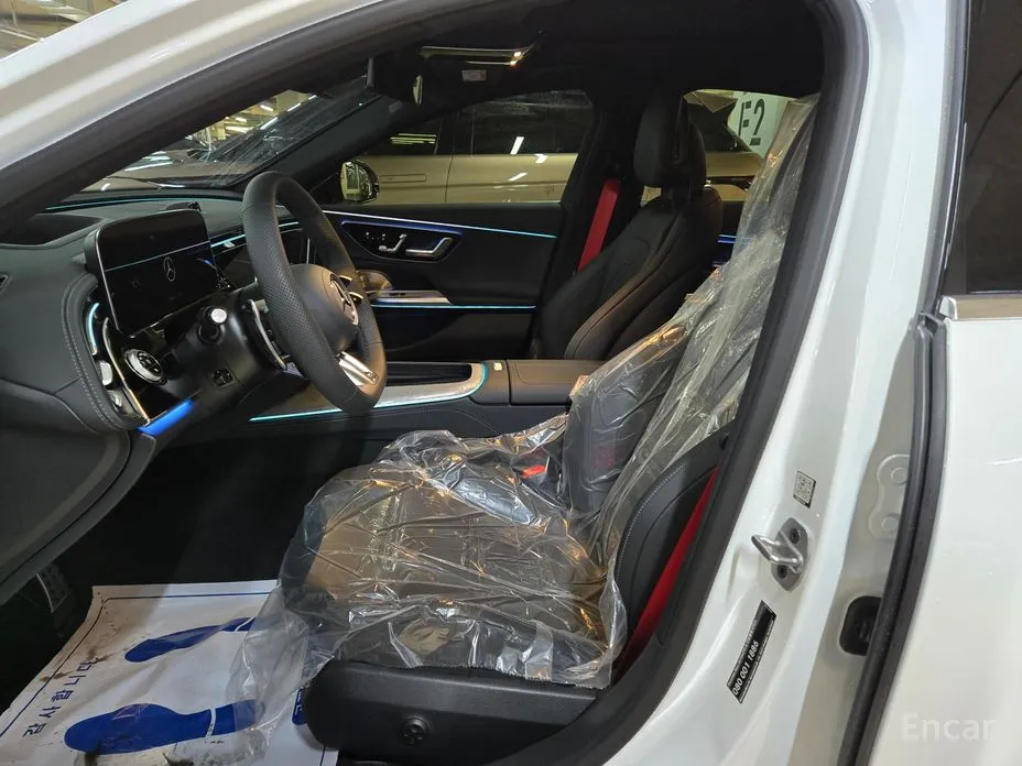 Фото 18 - Mercedes-Benz E-Class