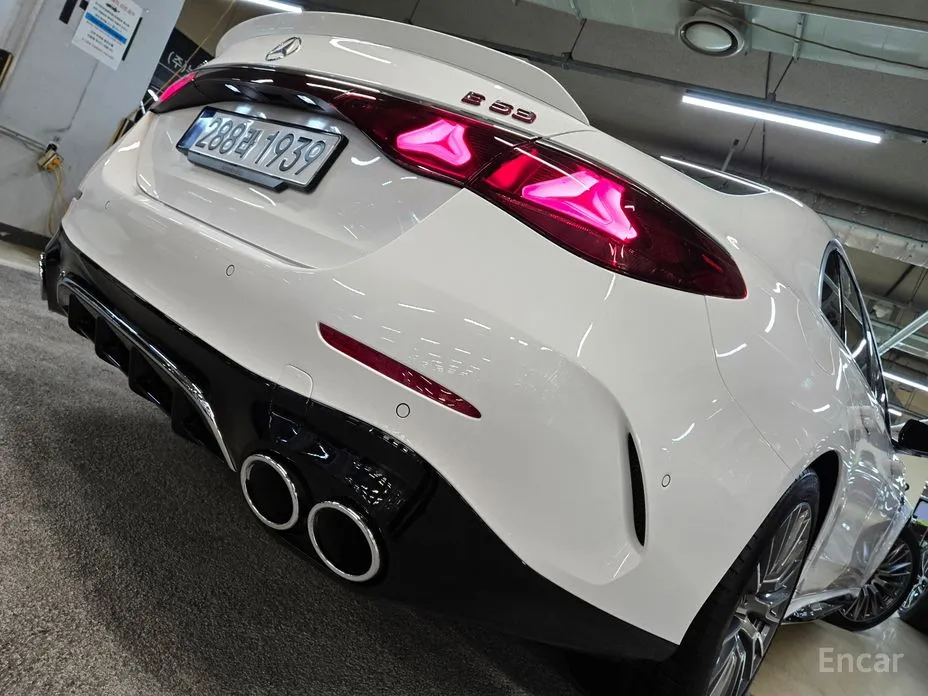 Фото 3 - Mercedes-Benz E-Class