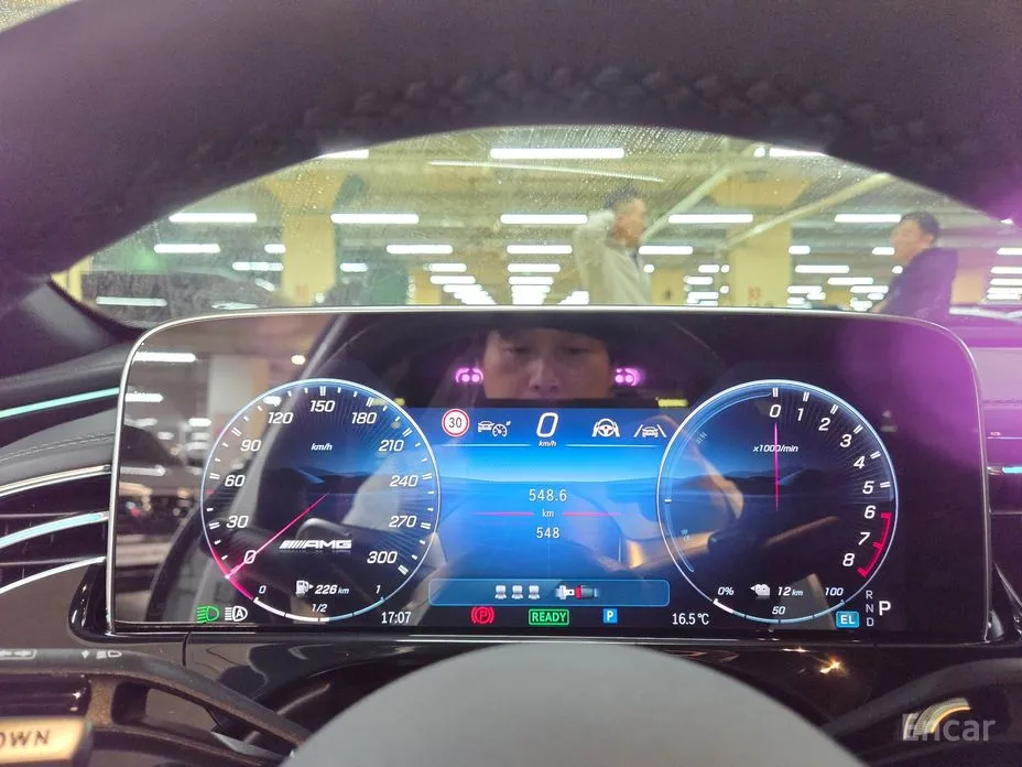 Фото 8 - Mercedes-Benz E-Class