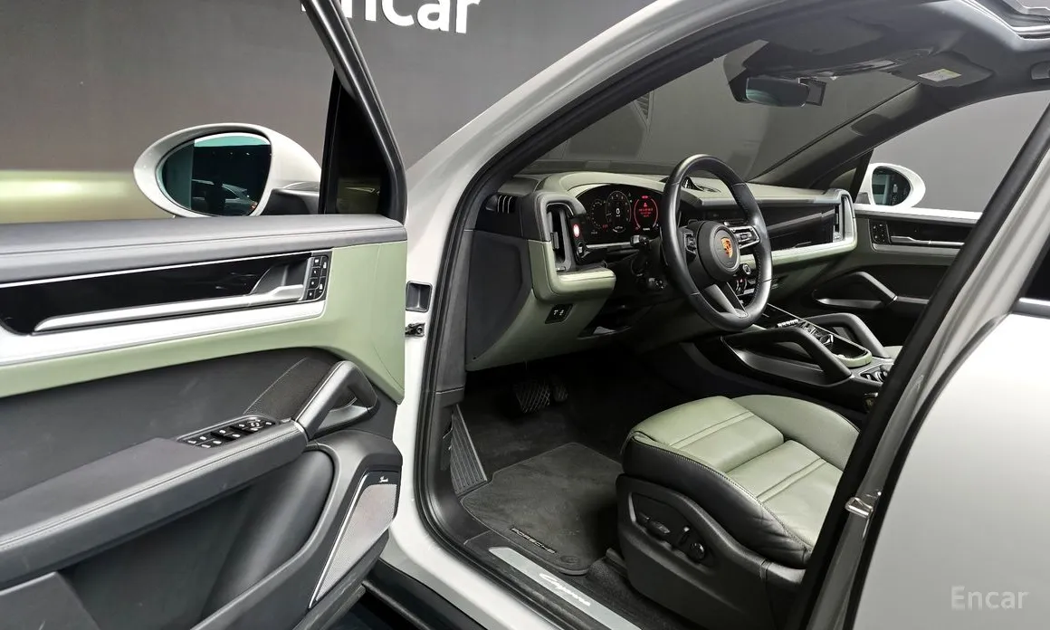 Фото 11 - Porsche Cayenne