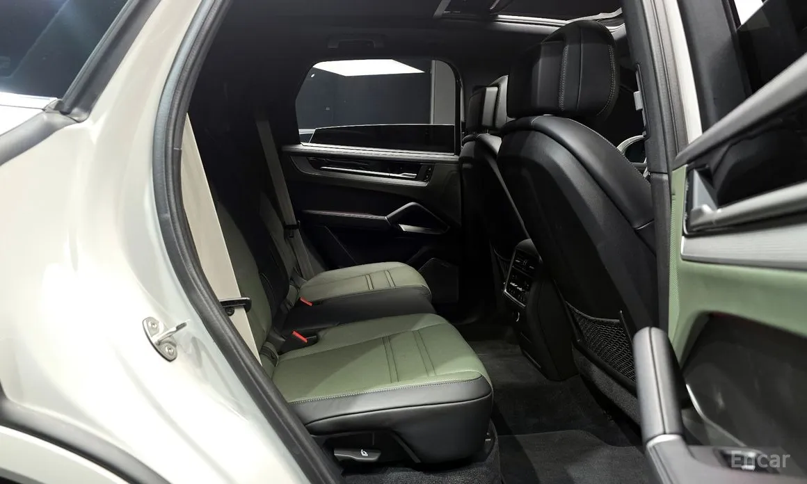 Фото 12 - Porsche Cayenne