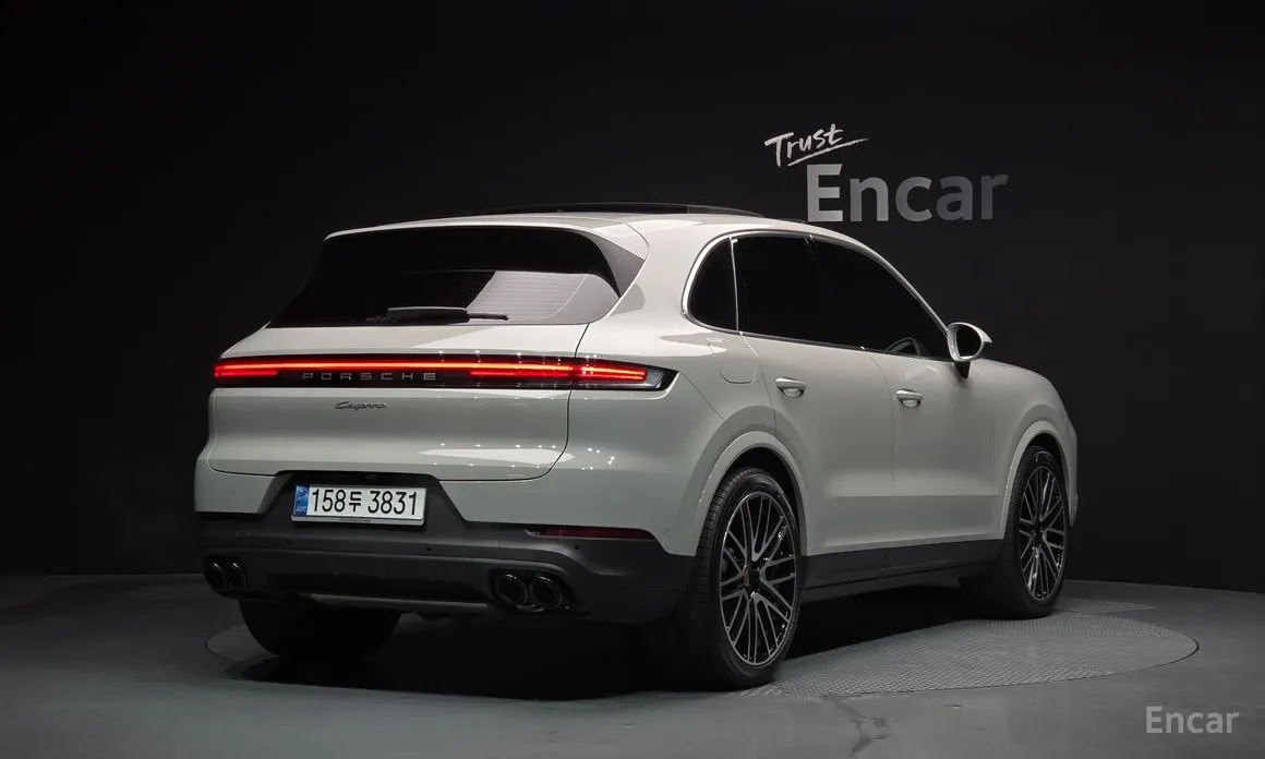 Фото 2 - Porsche Cayenne