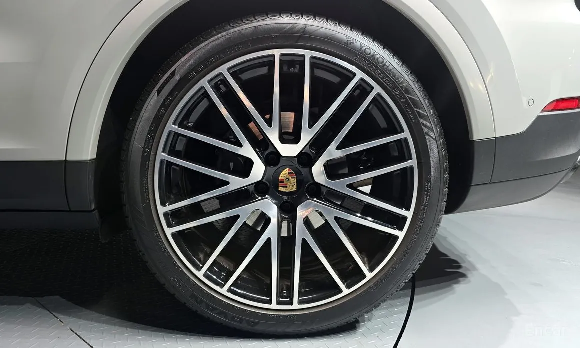 Фото 5 - Porsche Cayenne