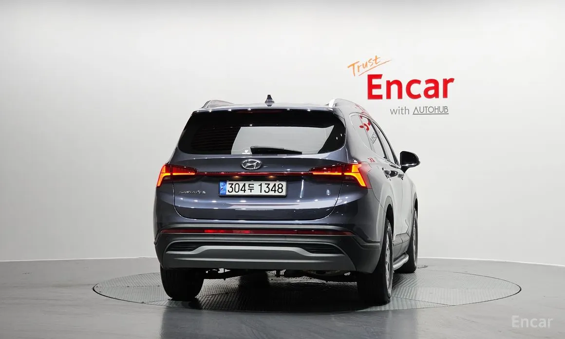 Фото 4 - Hyundai Santa Fe