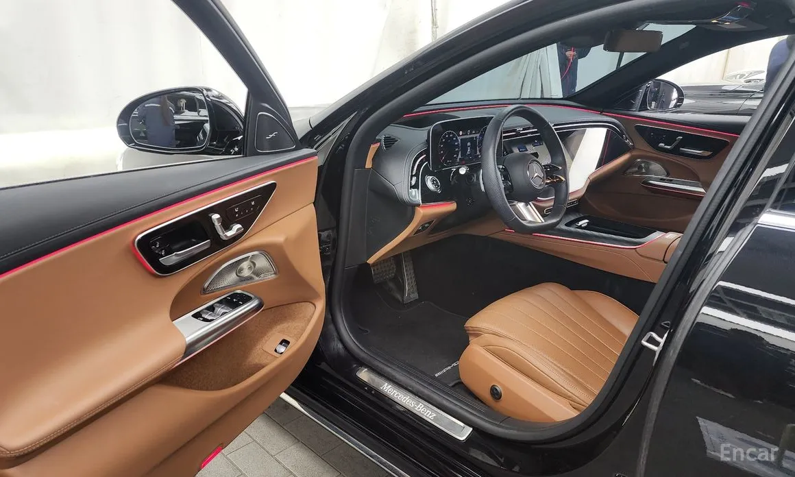 Фото 10 - Mercedes-Benz E-Class