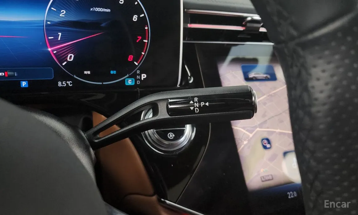 Фото 9 - Mercedes-Benz E-Class