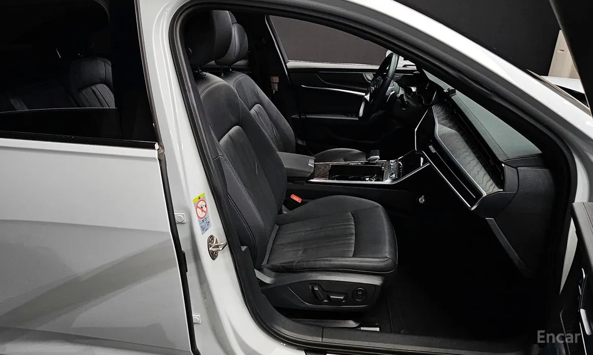 Фото 12 - Audi A6