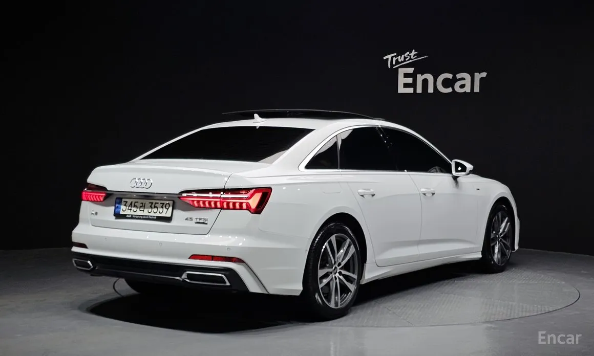 Фото 2 - Audi A6