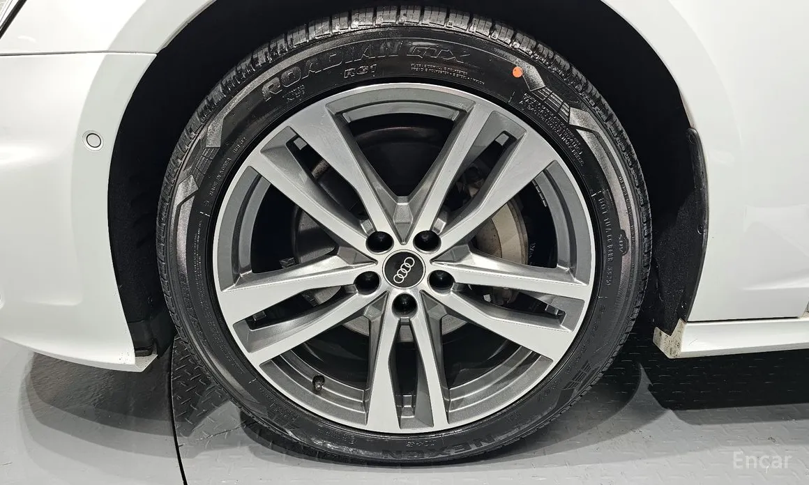 Фото 5 - Audi A6