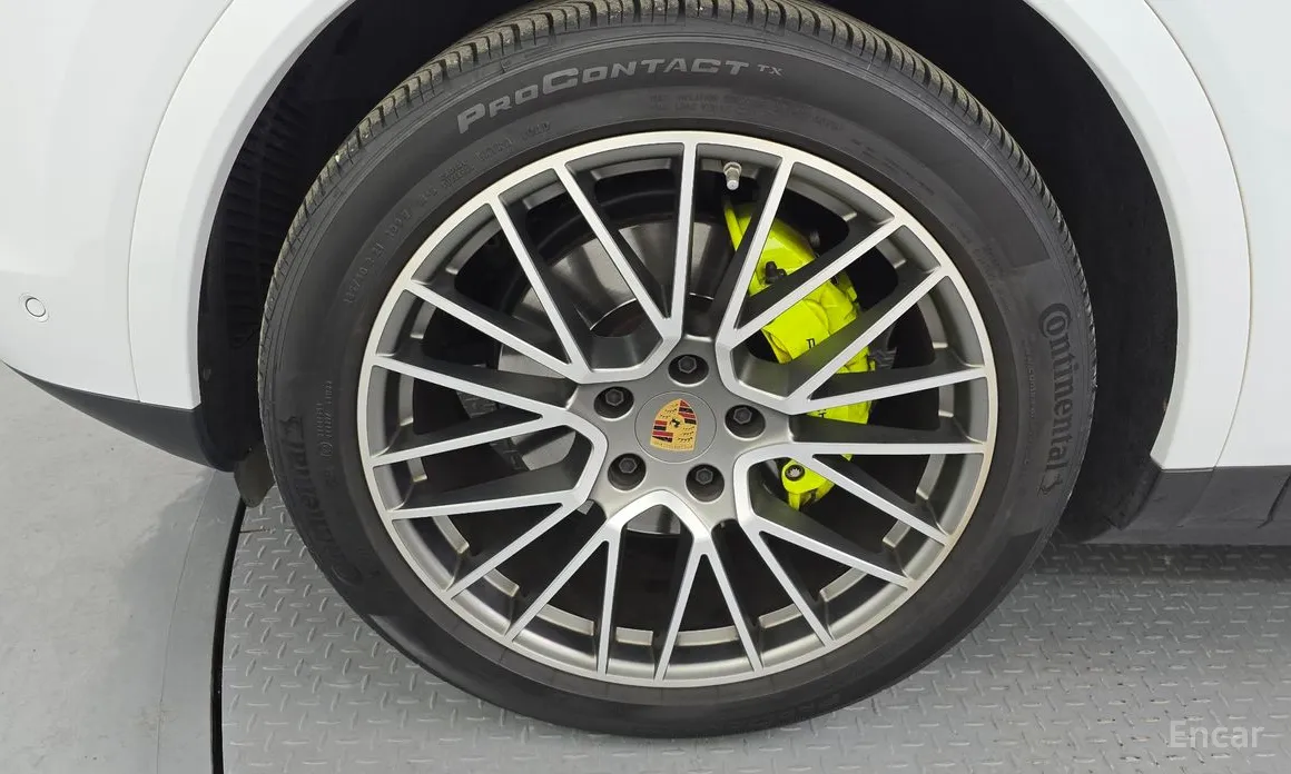 Фото 5 - Porsche Cayenne