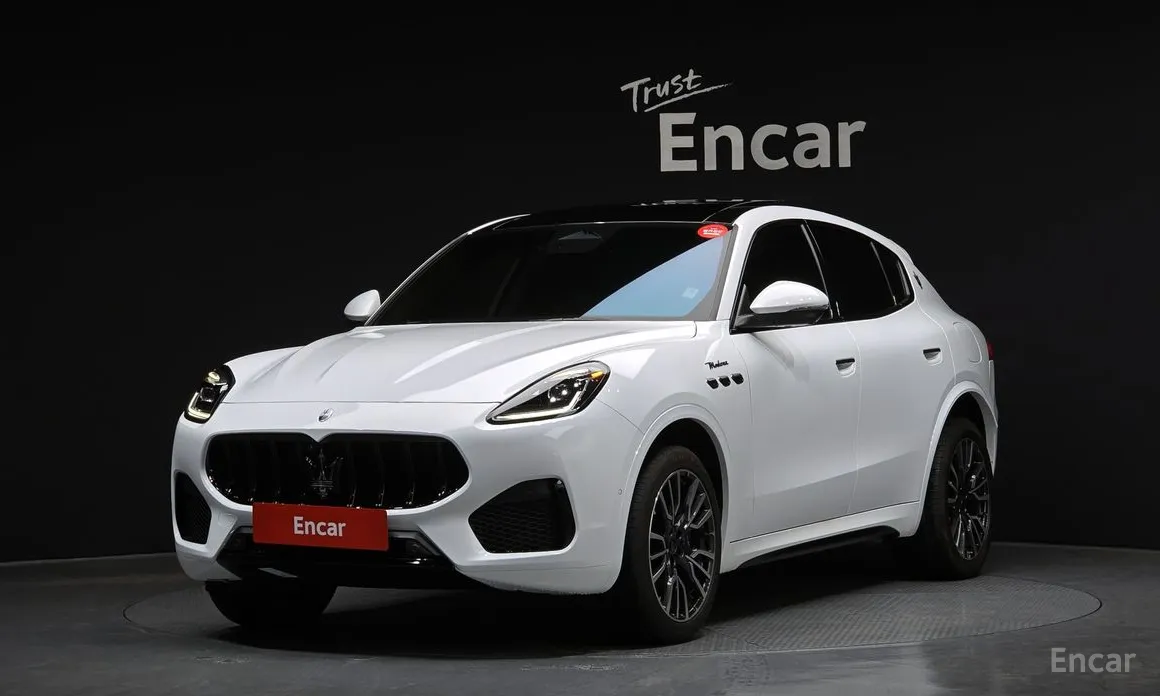 Фото 1 - Maserati Grecale