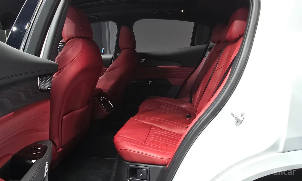 Фото 12 - Maserati Grecale