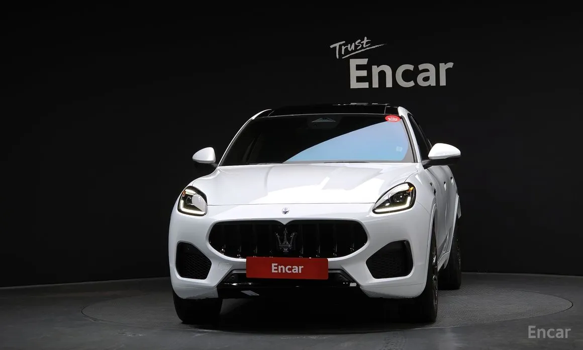 Фото 3 - Maserati Grecale