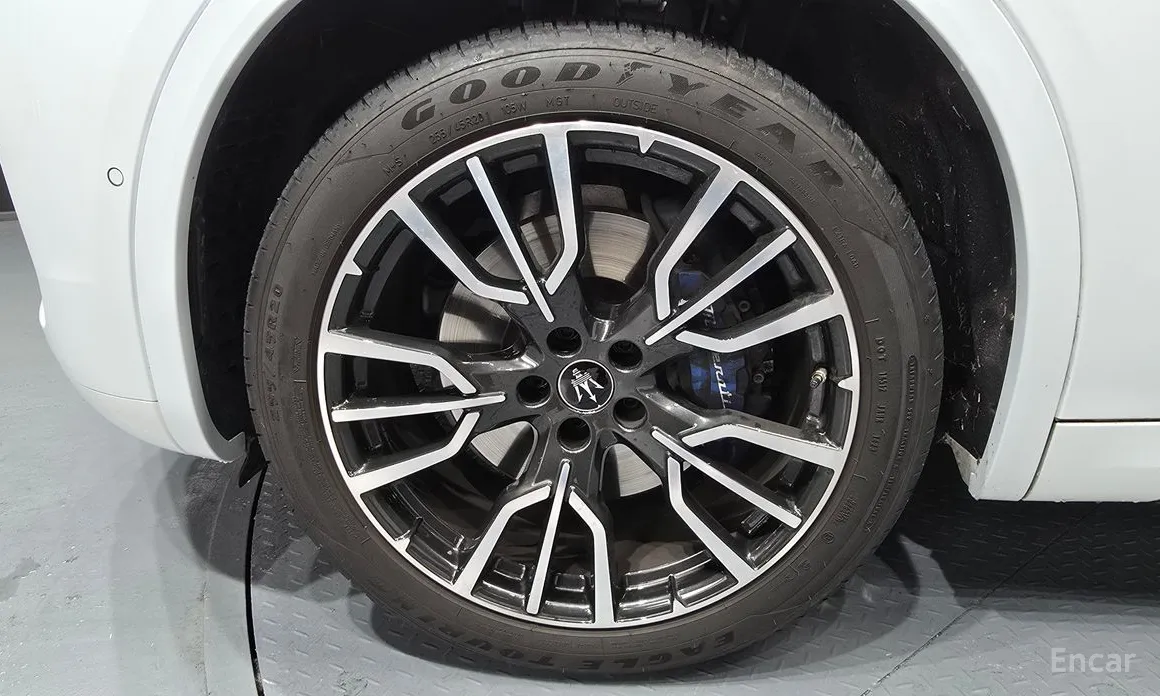 Фото 5 - Maserati Grecale