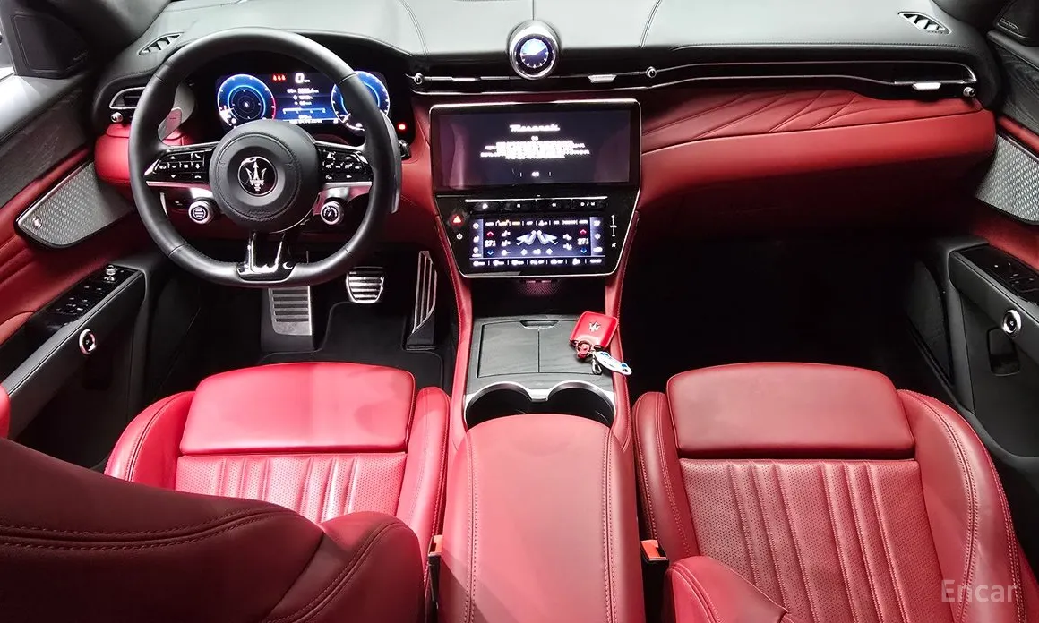 Фото 7 - Maserati Grecale