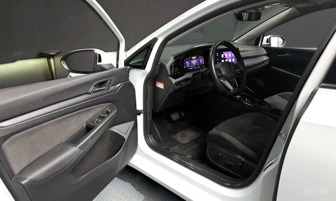 Фото 10 - Volkswagen Golf