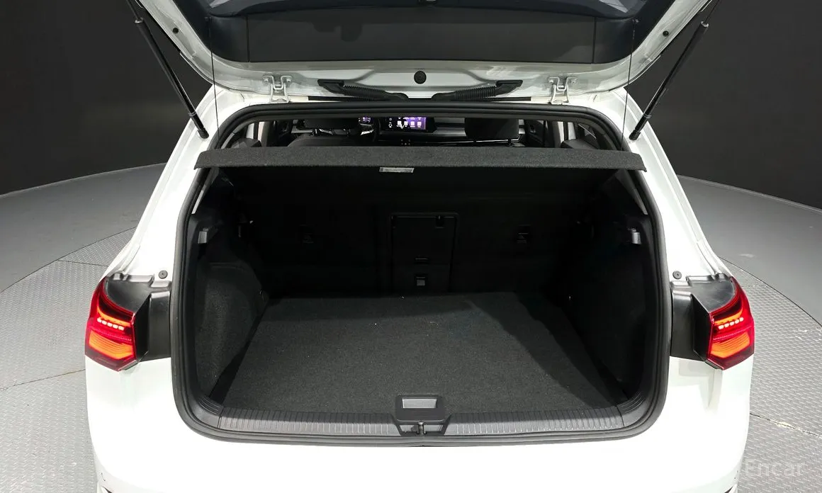 Фото 20 - Volkswagen Golf