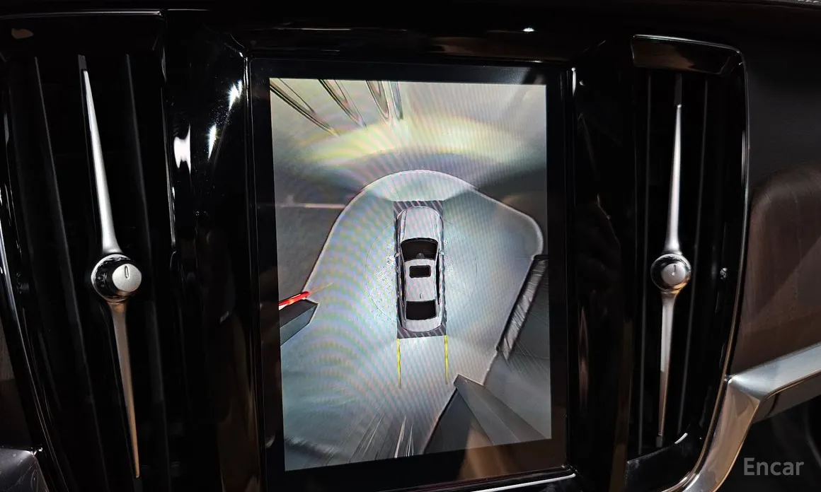 Фото 16 - Volvo S90