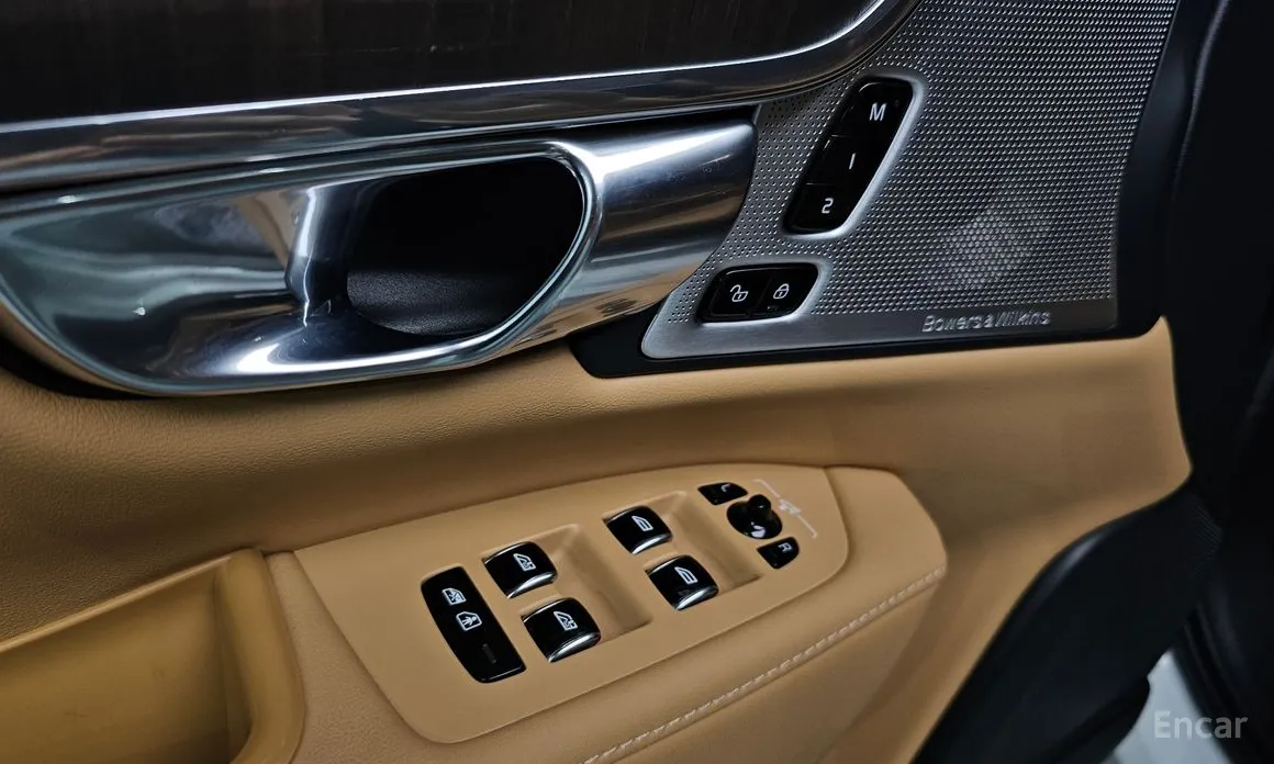 Фото 19 - Volvo S90