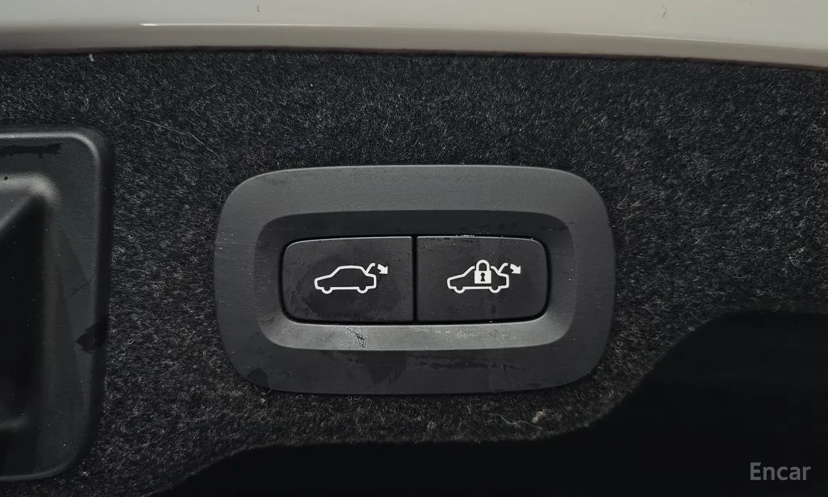 Фото 20 - Volvo S90