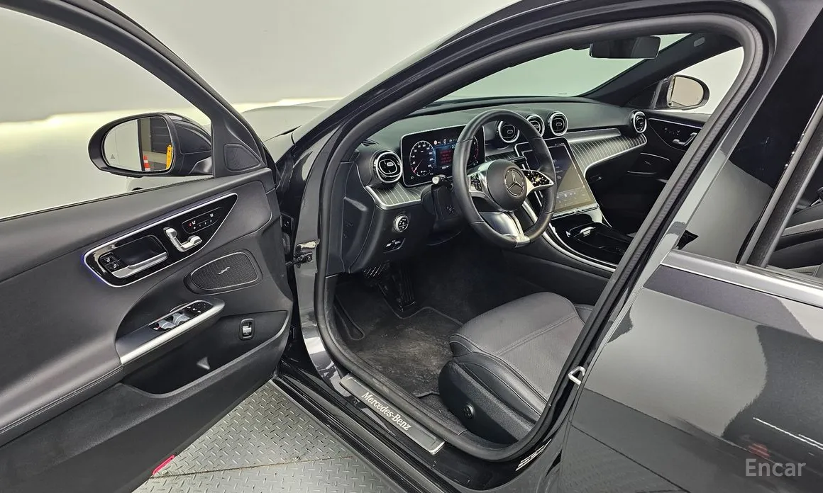 Фото 11 - Mercedes-Benz C-Class