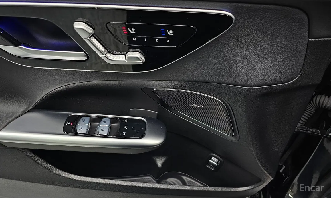 Фото 17 - Mercedes-Benz C-Class