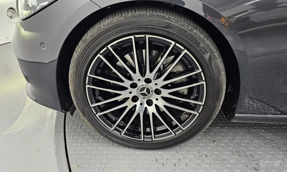 Фото 5 - Mercedes-Benz C-Class