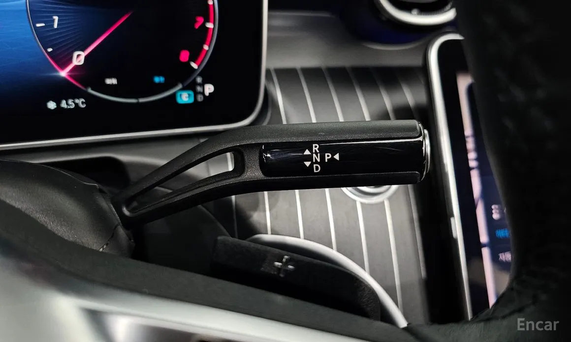 Фото 9 - Mercedes-Benz C-Class