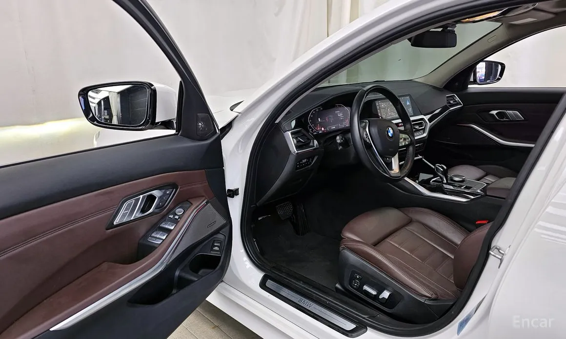 Фото 10 - BMW 3 Series