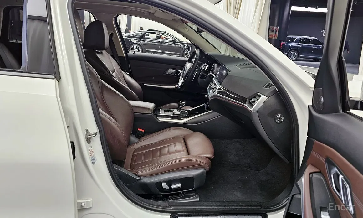 Фото 11 - BMW 3 Series