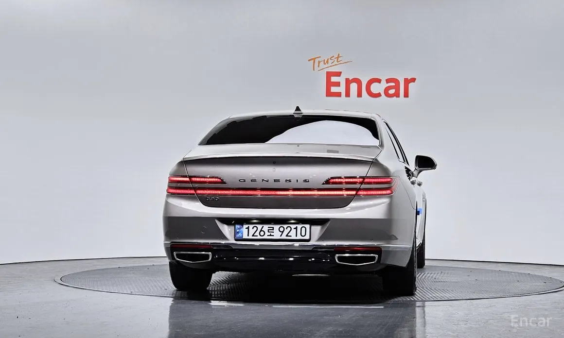 Фото 4 - Genesis G90