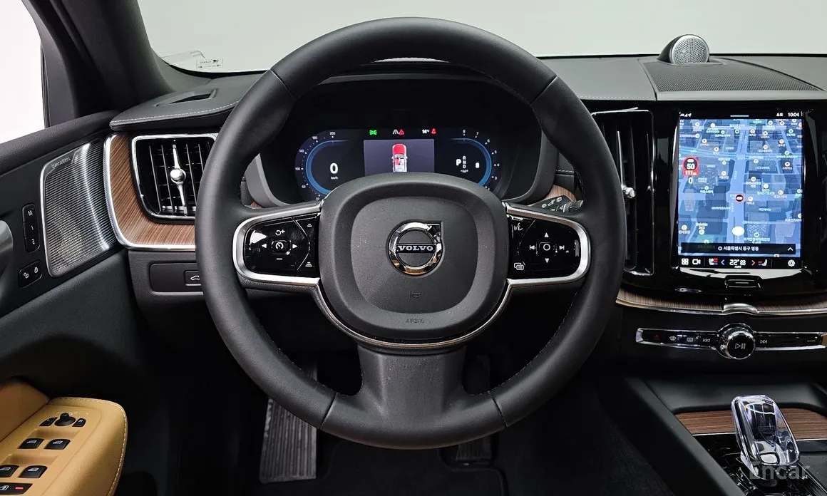 Фото 13 - Volvo XC60