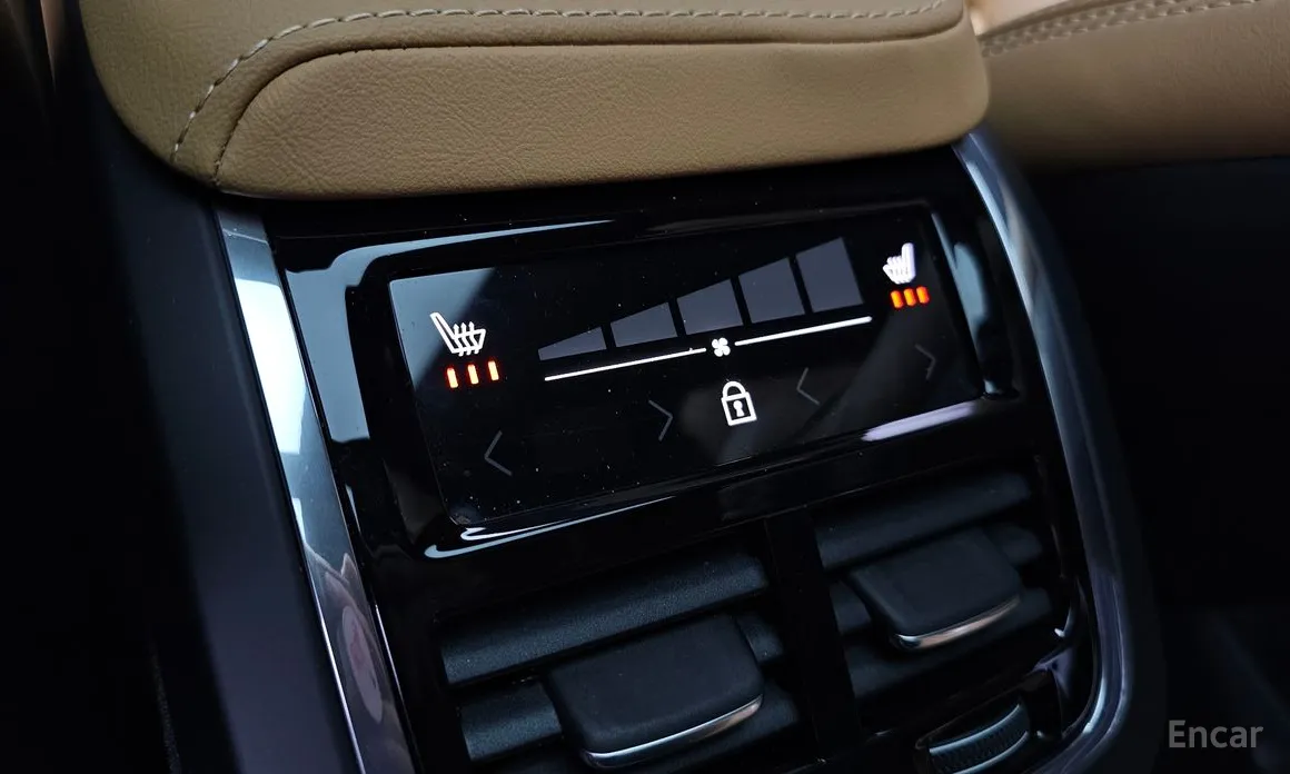 Фото 18 - Volvo XC60