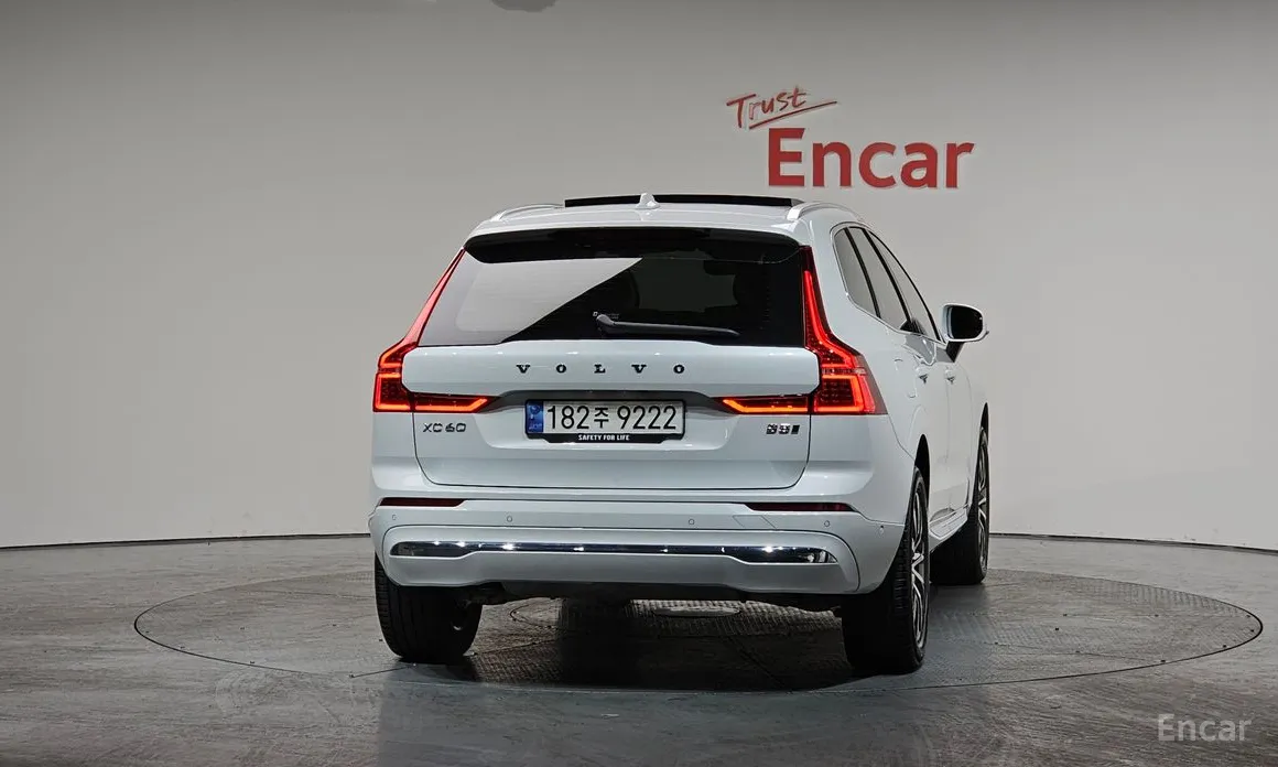 Фото 4 - Volvo XC60