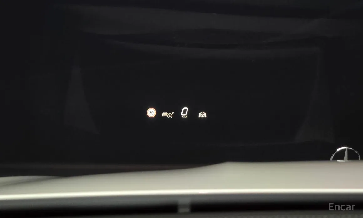 Фото 15 - Mercedes-Benz E-Class