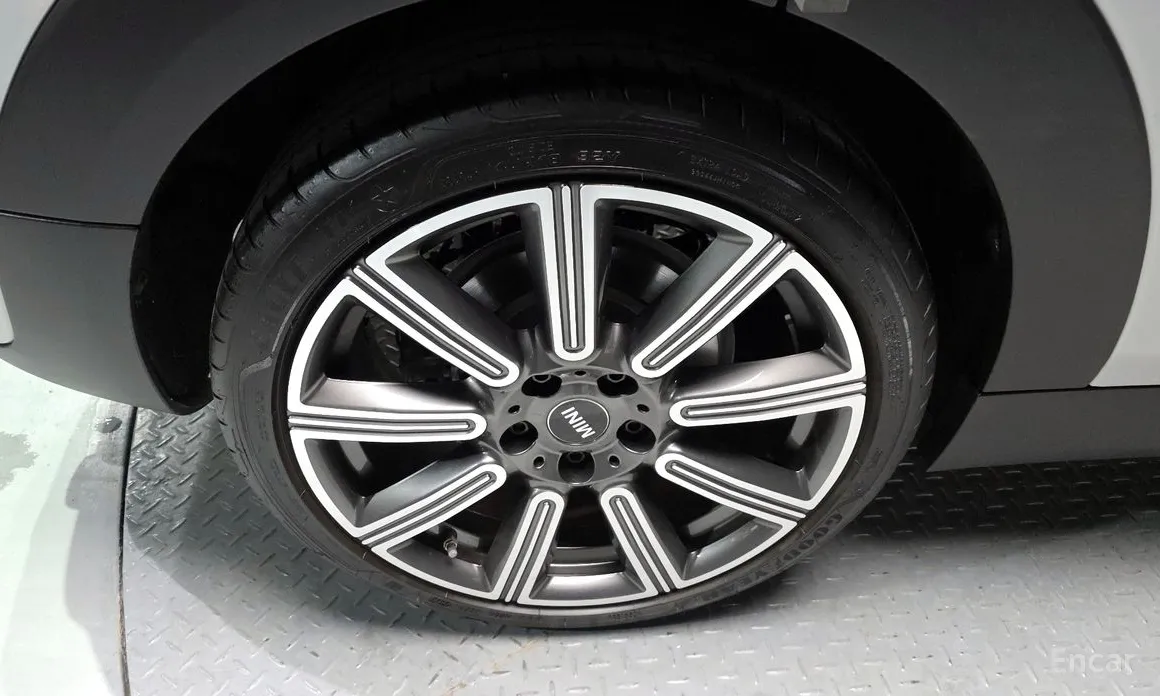 Фото 5 - Mini Clubman