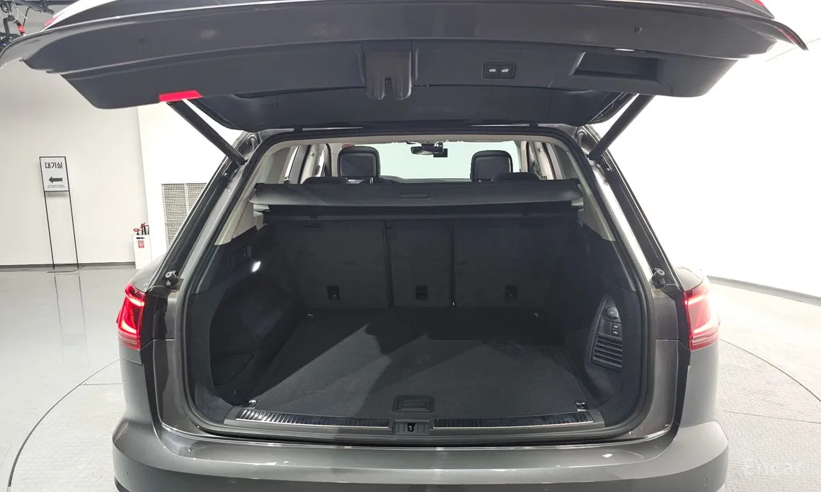 Фото 21 - Volkswagen Touareg