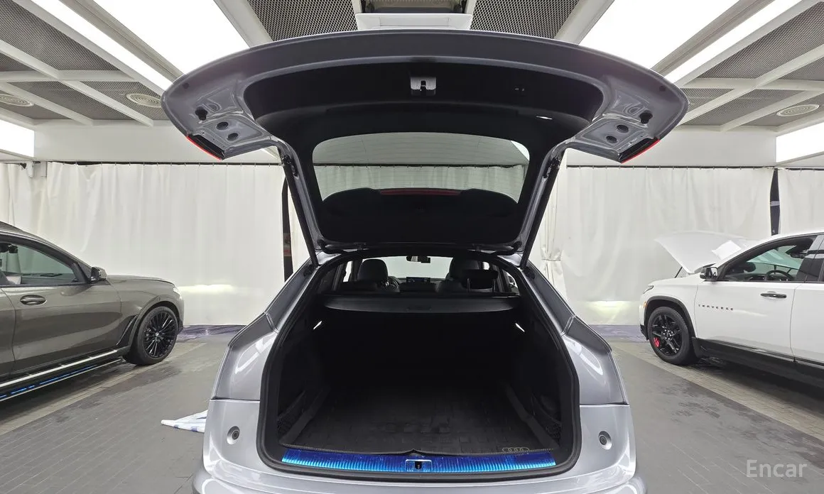 Фото 20 - Audi Q5