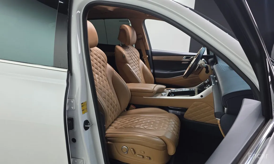 Фото 10 - Genesis GV80