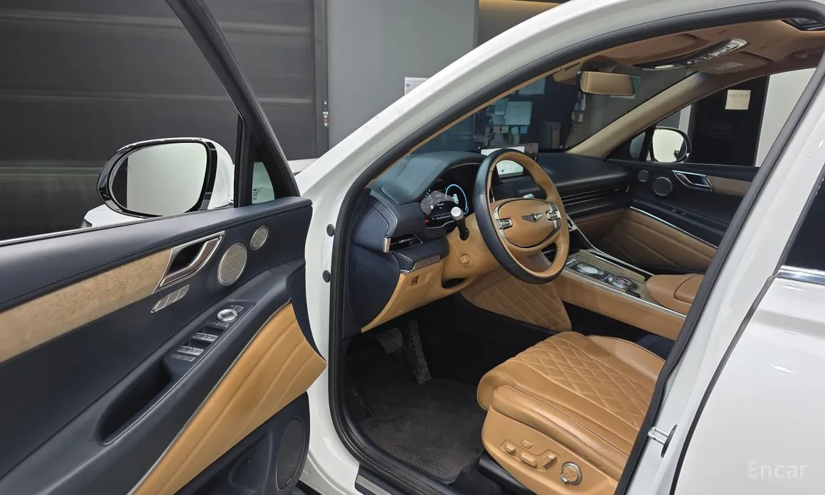 Фото 11 - Genesis GV80