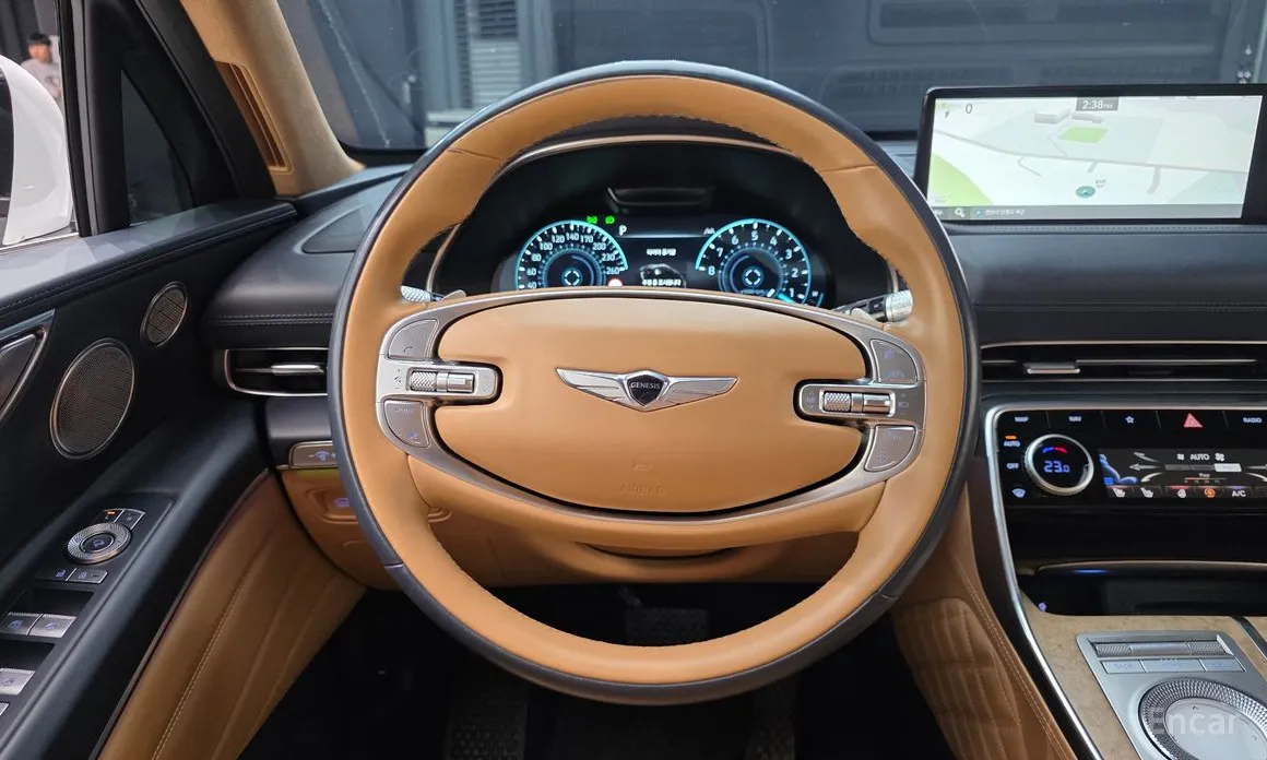 Фото 13 - Genesis GV80