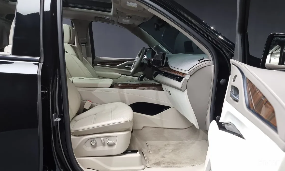 Фото 11 - Cadillac Escalade