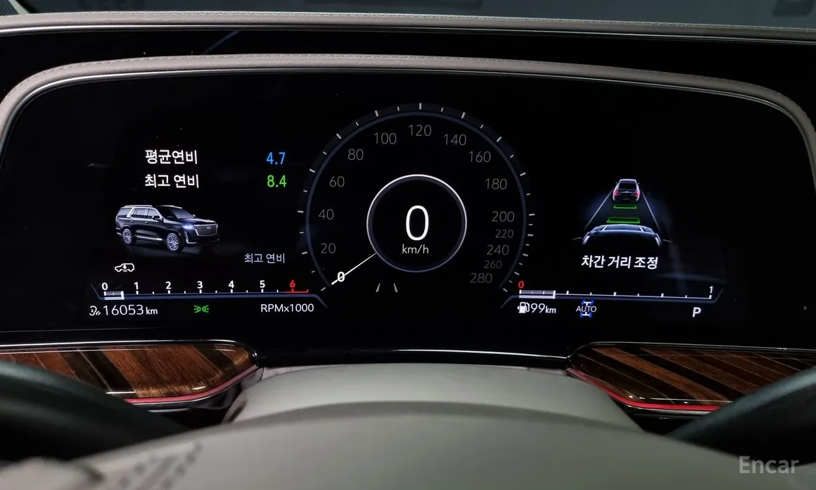 Фото 8 - Cadillac Escalade